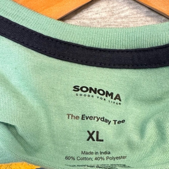 Boys tshirt bundle of 6 Size Large and XL - Picture 12 of 12